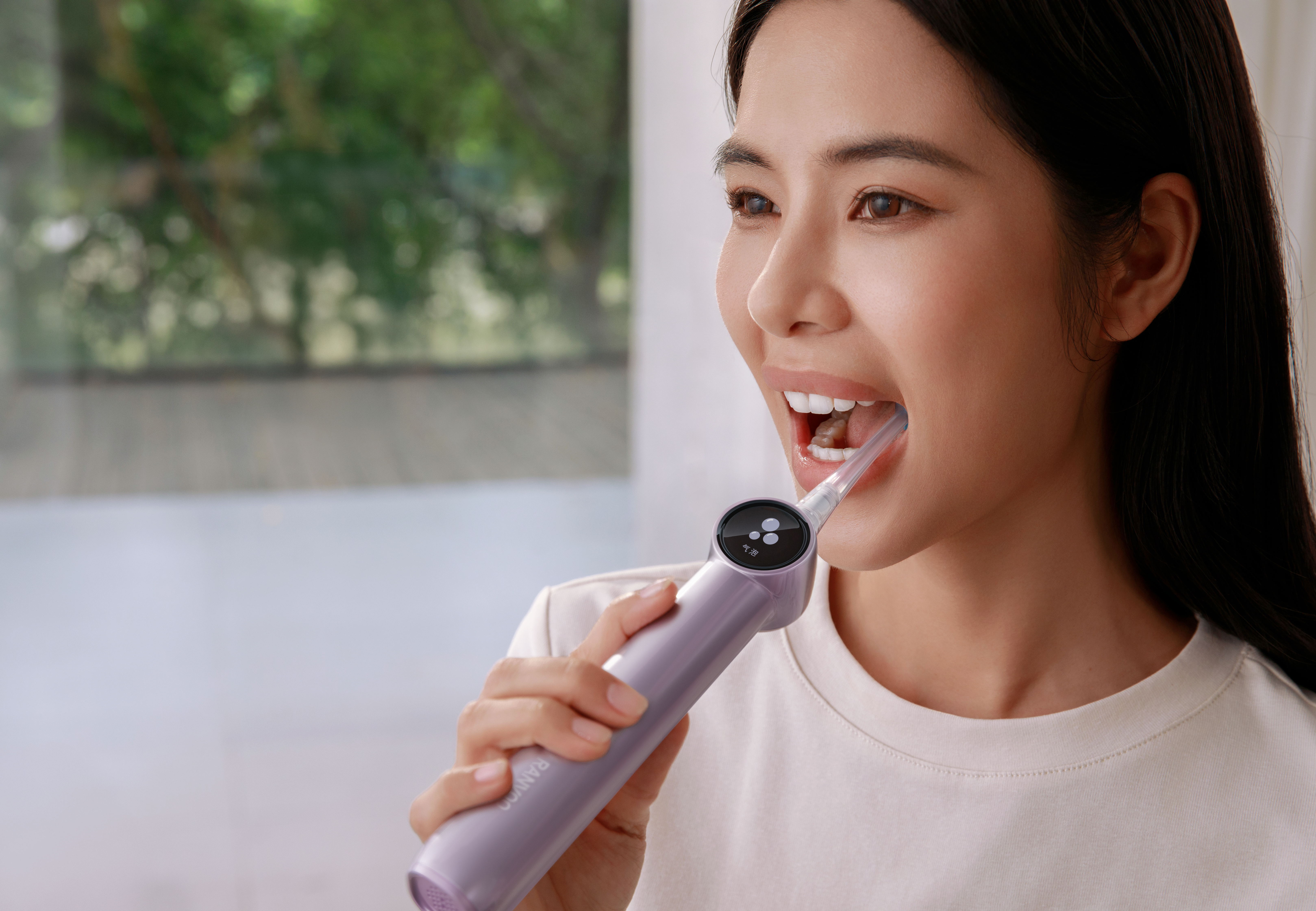 锐舞气泡牙刷：从篮球大小到方寸之间，一项持续进化的技术路线